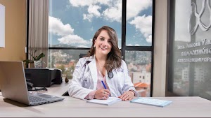 Dra. Ximena Valdez, Endocrinóloga/Alta Especialidad en Tiroides.